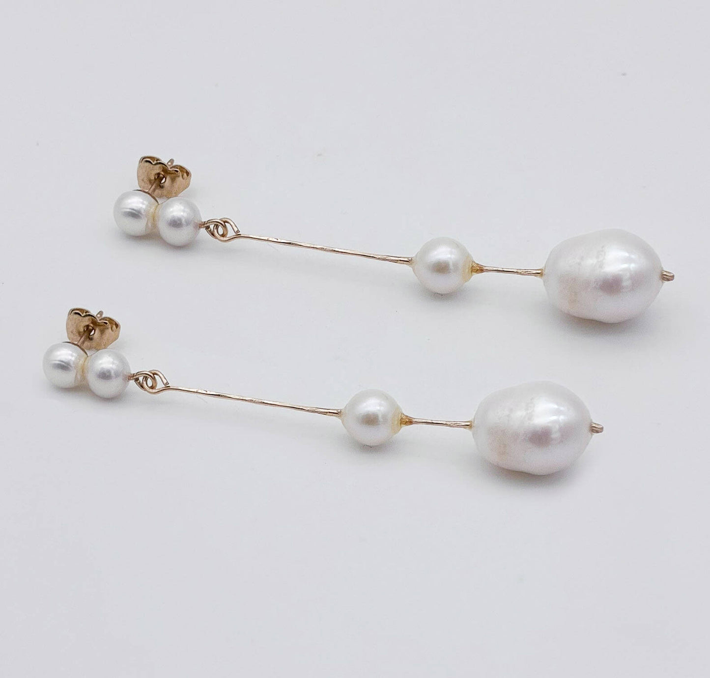 Boucle Ophélie — Boucles d'oreilles perles d'eau douce et fil gold filled — Bijou Mariage Couture artisanal — Les Majestés