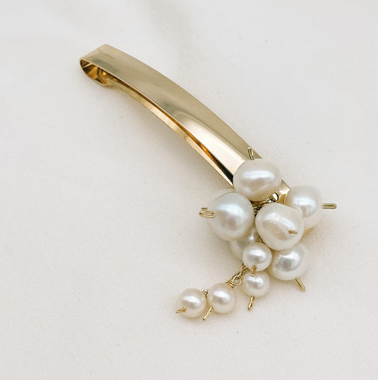 Barrette Sphère — Barrette perles d’eau douce — Accessoires de cheveux mariée Couture artisanal — Les Majestés