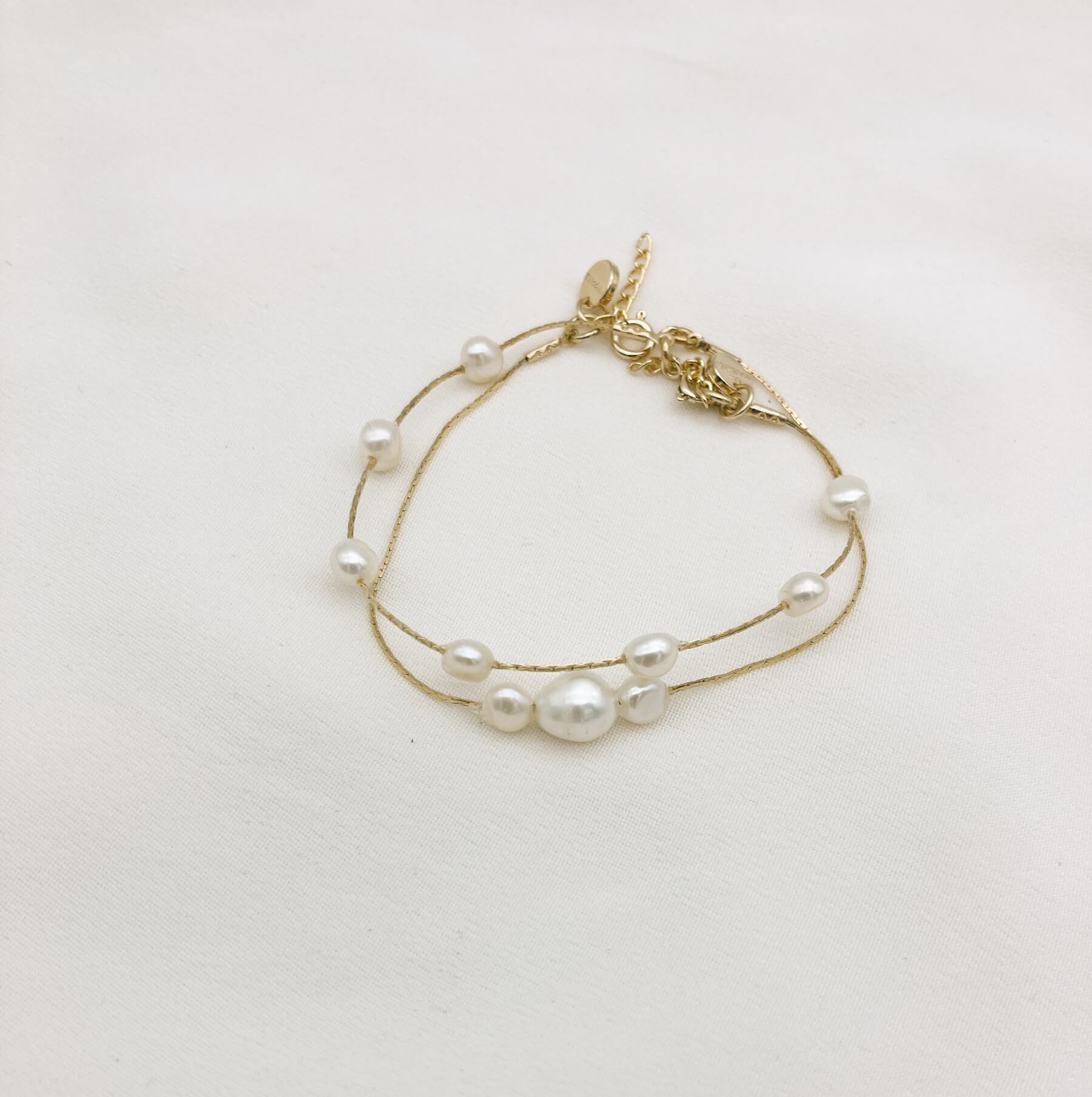 Bracelet GAIA doré — Bracelet perles d'eau douce baroques et chaîne fine — Bijou Mariée Couture artisanal — Les Majestés