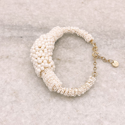 Bracelet Manon — Bracelet jonc perles ivoire— Bijou  Mariage Couture artisanal — Les Majestés