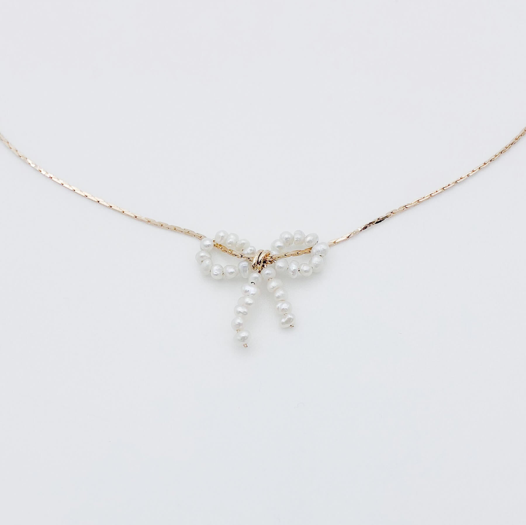 Collier Anita — Collier nœud de perles d'eau douce — bijou mariée artisanal — Les Majestés