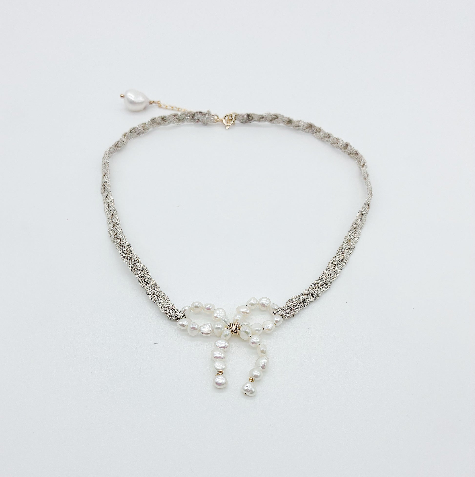 Collier choker Solange — Collier choker ruban tressé & nœud de perles baroques— bijou mariée artisanal — Les Majestés