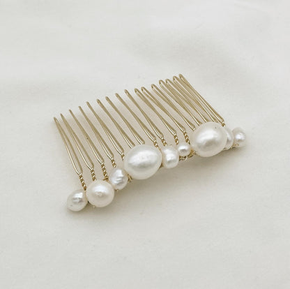 Peigne FWP — Peigne perles d'eau douce baroques — accessoire de cheveux Mariage Couture artisanal — Les Majestés