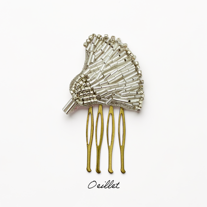 Peigne Shirley Oeillet — Peignes brodés perles MIYUKI — Accessoires cheveux Mariage couture artisanal — Les Majestés