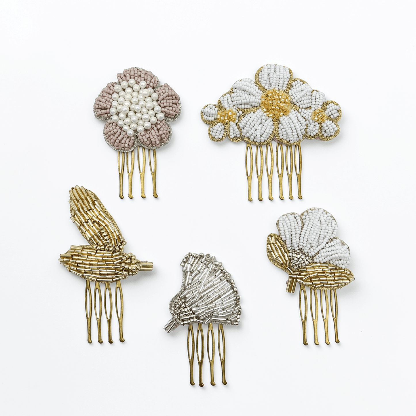 Peigne Shirley — Peignes brodés perles MIYUKI — Accessoires cheveux Mariée couture artisanal — Les Majestés