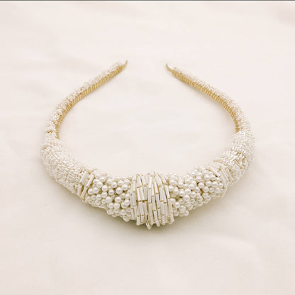 Serre-tête Manon — Serre-tête perles ivoire — Accessoire de cheveux Mariage Couture artisanal —  Les Majestés