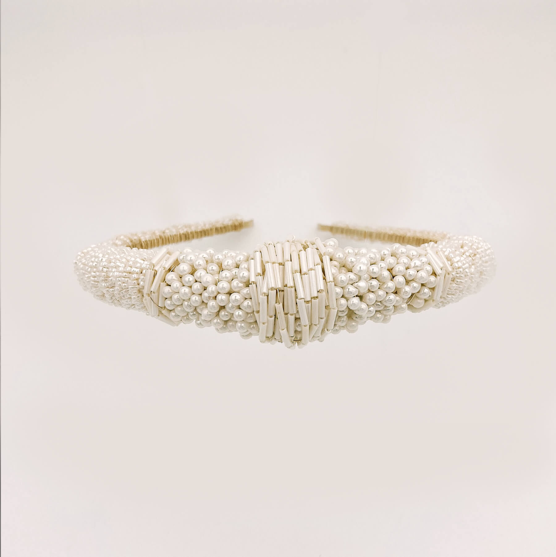 Serre-tête Manon — Serre-tête perles ivoire — Accessoire de cheveux mariée Couture artisanal — Les Majestés